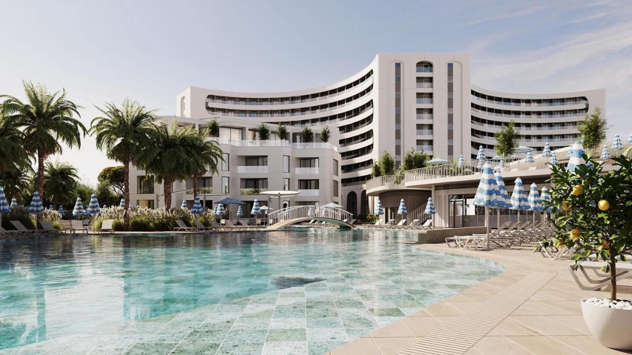 Livingston Grand & Spa Hotel 5*